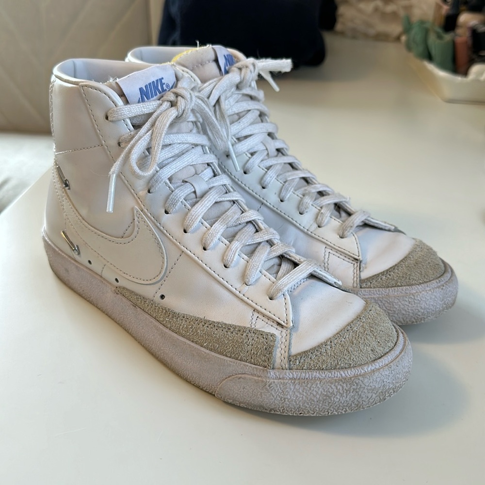 Nike Blazer Mid 77